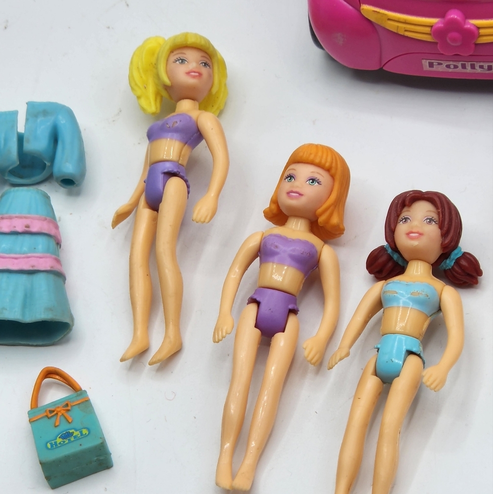 Polly Pocket Doll Lot With Clothing Car Vehicle Accessories - Picture 4 of 6